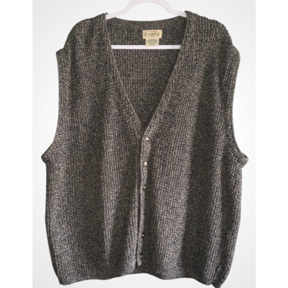 St. John's Bay Men's Charcoal Knit Button Vest